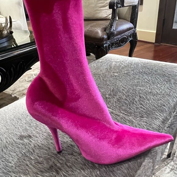 Balenciaga pink velvet booties - Picture 8 of 13